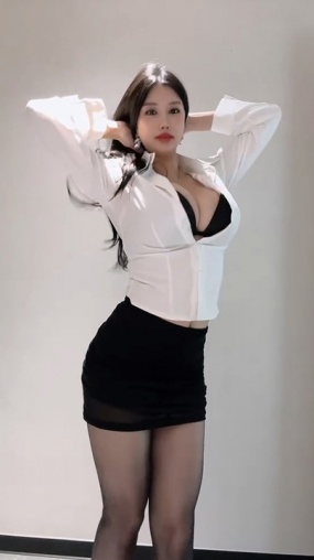 抖音主播 树媛mm 性感热舞视频